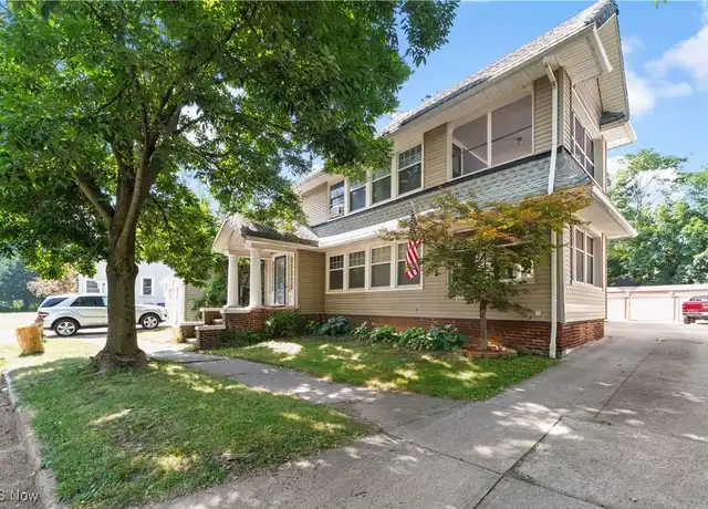 Property at 2819 E Derbyshire Rd Unit 2, Cleveland Heights, OH, 44118, 3 beds, 1 bath, [object Object]
