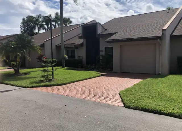 Property at 6746 Versailles Ct, Lake Worth, FL, 33467, 2 beds, 2.5 baths, [object Object]