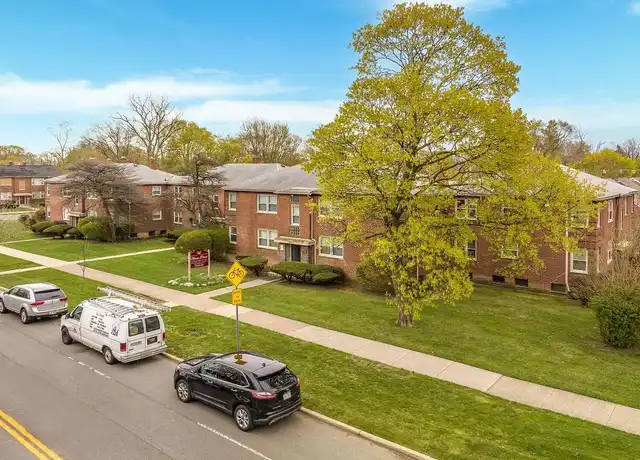 Property at Detroit Luxury Living Apartments - 20101 W Chicago, Detroit, MI, 48228, 2 beds, 1 bath, [object Object]