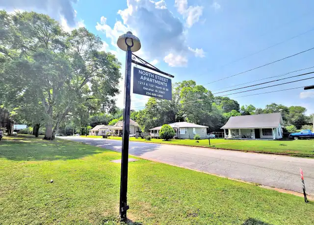 Property at 1221 North St SE Unit 1221-11, Decatur, AL, 35601, 2 beds, 1 bath, [object Object]