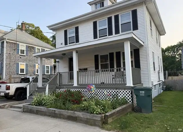 Property at 36 Oak St Unit 2, Plymouth, MA, 02360, 2 beds, 1 bath, [object Object]