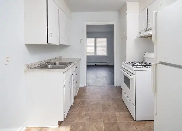 Property at 3112 Girard Ct Apt 2, Charlotte, NC, 28212, 1 bed, 1 bath, [object Object]