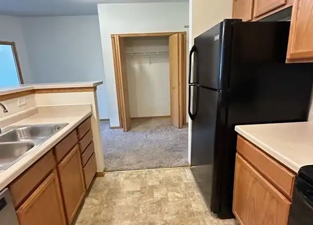Property at 915 Ellis Ave Unit 213, Baraboo, WI, 53913, 2 beds, 2 baths, [object Object]