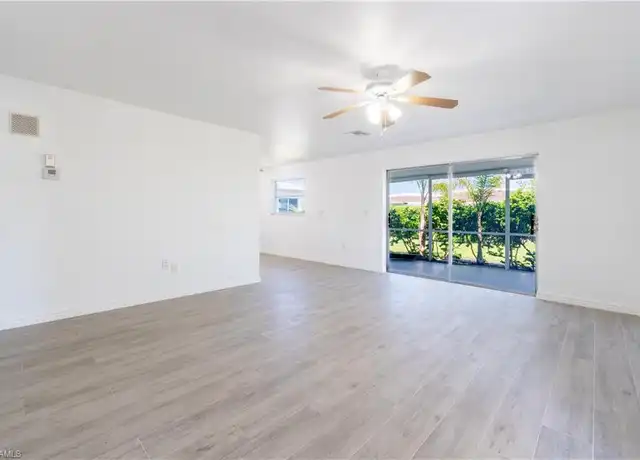 Property at 23 Kings Rd Unit A12, Naples, FL, 34112, 2 beds, 1 bath, [object Object]