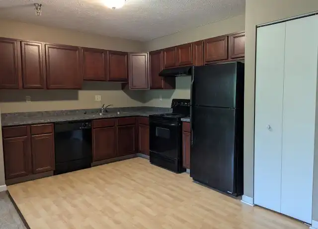 Property at 1300 Weathervane Ln Unit 1300-3E, Akron, OH, 44313, 1 bed, 1 bath, [object Object]