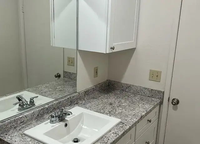 Photo of 15527 Woodruff Ave, Bellflower, CA 90706