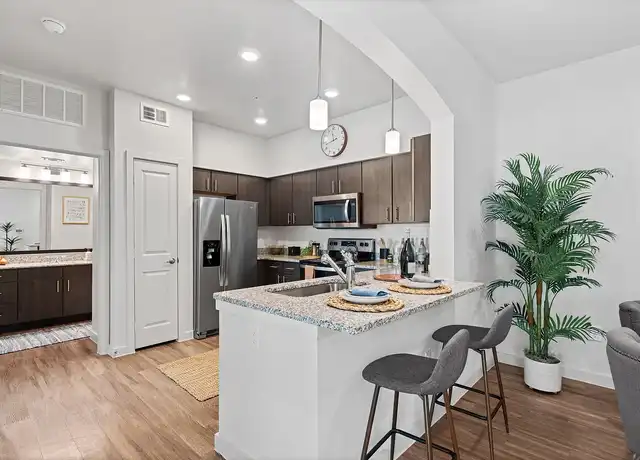 Property at Water Oak - 12234 Heatherly Dr, Austin, TX, 78747, 1 bed, 1 bath, [object Object]