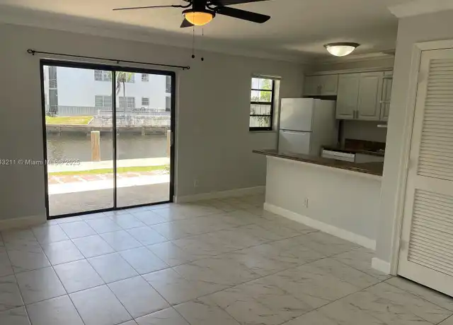 Property at 1401 NE 53rd St #105, Fort Lauderdale, FL, 33334, 1 bed, 1 bath, [object Object]