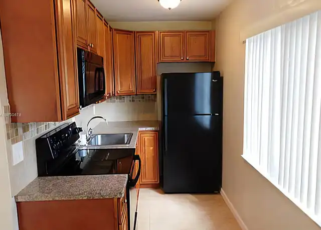 Property at 5972 NW 19th St Unit 3, Lauderhill, FL, 33313, 1 bed, 1 bath, [object Object]