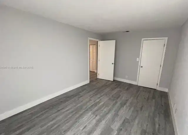 Property at 2560 Riverland Dr Unit F2, Fort Lauderdale, FL, 33312, 2 beds, 1 bath, [object Object]