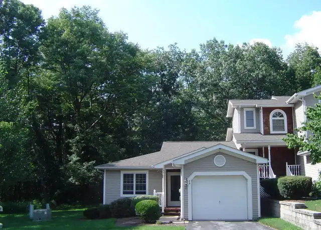 Property at 421 Jasper Ln, East Stroudsburg, PA, 18301, 2 beds, 1 bath, [object Object]
