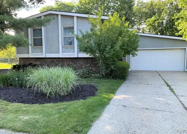 Property at 3335 Jasper Ct, Troy, MI, 48083, 4 beds, 2 baths, [object Object]