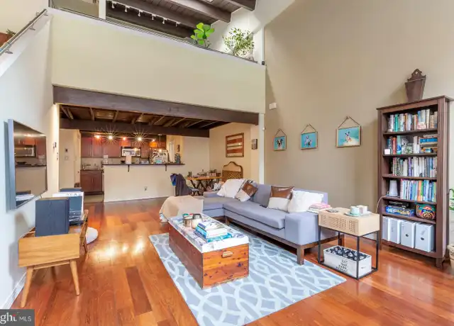 Property at 844 N 29th St #102, Philadelphia, PA, 19130, 1 bed, 1 bath, [object Object]