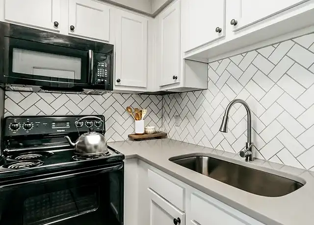 Property at Anthem Clearwater - 2770 Roosevelt Blvd, Clearwater, FL, 33760, 1-2 bed, 1 bath, [object Object]