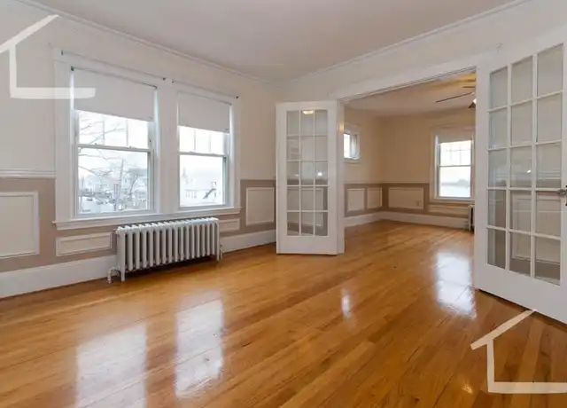 Property at 70 Union St, Brighton, MA, 02135, 2 beds, 1 bath, [object Object]