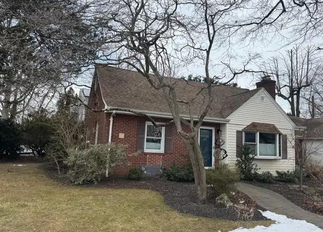Property at 22 Lincoln Pl Unit 2nd floor, Glen Cove, NY, 11542, 1 bed, 1 bath, [object Object]