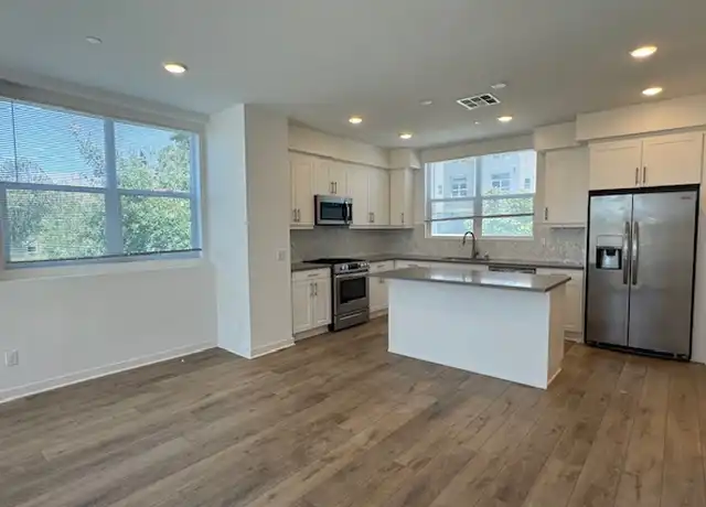 Property at 10462 San Diego Mission Rd #20, San Diego, CA, 92108, 3 beds, 3.5 baths, [object Object]