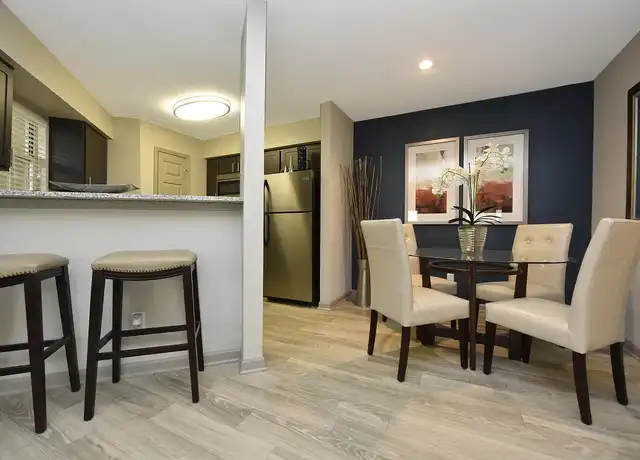 Property at Metropolitan Fishers - 10190 Allisonville Rd, Fishers, IN, 46038, 1-2 bed, 1-2 bath, [object Object]
