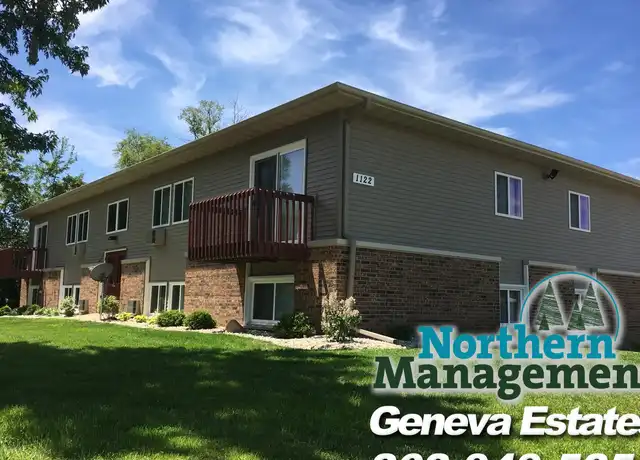 Property at 1122 S Wells St, Lake Geneva, WI, 53147, 2 beds, 1 bath, [object Object]