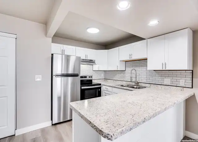 Property at 267 Grand Ct Unit B212, Fond du Lac, WI, 54935, 2 beds, 1 bath, [object Object]
