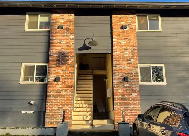 Property at 130 SE 30th Pl Unit 1, Portland, OR, 97214, 1 bed, 1 bath, [object Object]