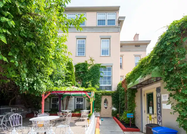 Property at 454 Warren St Unit 6, Hudson, NY, 12534, 2 beds, 1 bath, [object Object]