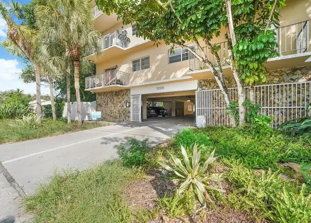 Property at 12215 W Dixie Hwy Unit 102, North Miami, FL, 33161, 2 beds, 1 bath, [object Object]