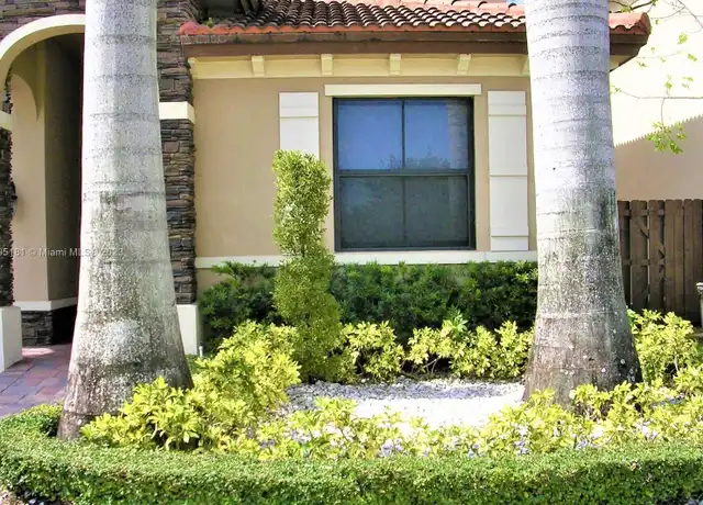 Property at 9832 NW 87th Ter, Doral, FL, 33178, 1 bed, 1 bath, [object Object]