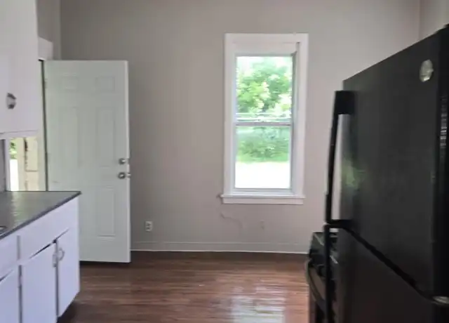 Property at 1420 Lodi St Apt 3, Syracuse, NY, 13208, 1 bed, 1 bath, [object Object]
