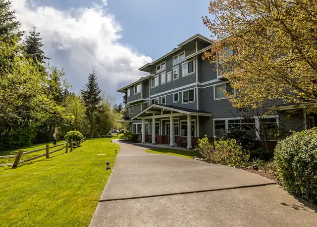 Photo of 4779 Lynwood Center Rd NE, Bainbridge Island, WA 98110