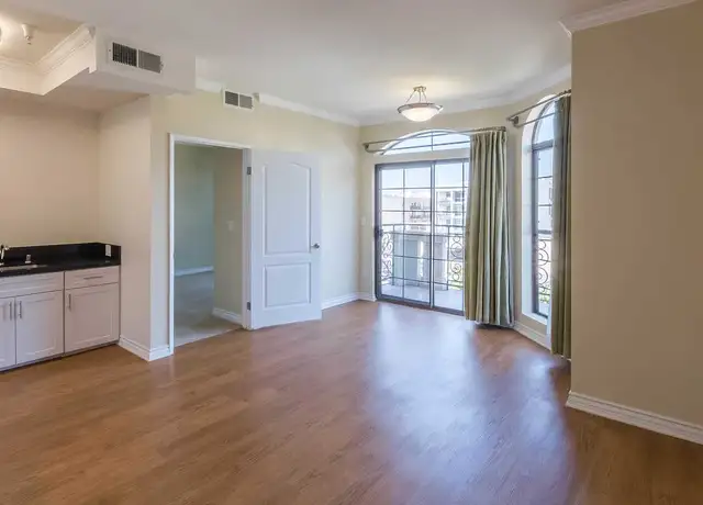 Photo of 425 Broadway, Santa Monica, CA 90401