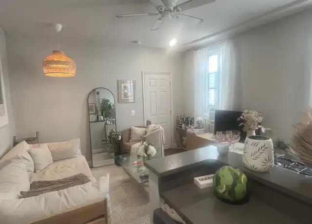 Property at 1622 Pine St Unit 4R, Philadelphia, PA, 19103, 1 bed, 1 bath, [object Object]