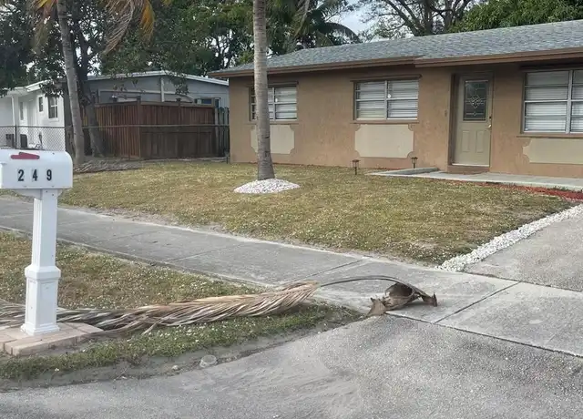 Property at 249 NE 40th St, Deerfield Beach, FL, 33064, 3 beds, 1 bath, [object Object]