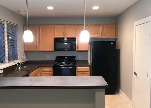 Property at Spicer Village Townhomes and Apartments - 467 Brown St, Akron, OH, 44311, 2-3 beds, 1.5-2.5 baths, [object Object]