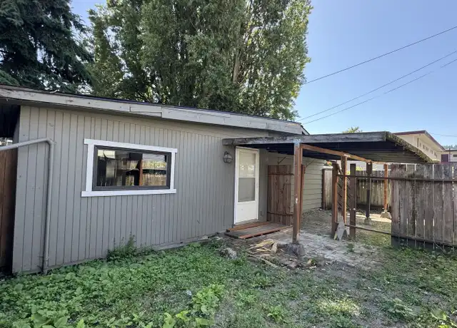 Property at 820 S Donovan St Unit B, Seattle, WA, 98108, 1 bed, 1 bath, [object Object]