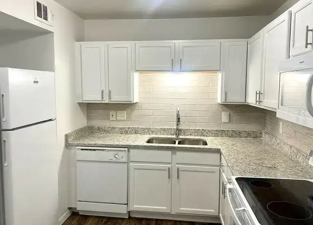 Property at Cedar Glen South - 2906 E Kiest Blvd, Dallas, TX, 75216, 1-2 bed, 1-1.5 bath, [object Object]