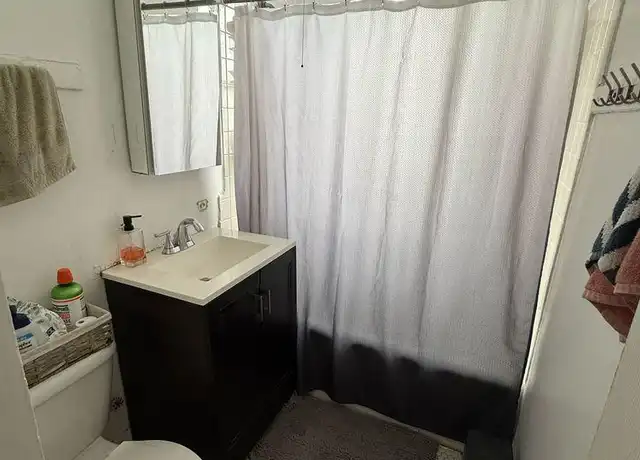 Property at 4413 N Kenneth Ave, Chicago, IL, 60630, 2 beds, 1 bath, [object Object]
