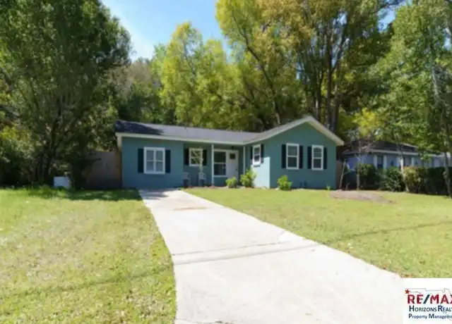 Property at 4513 Versailles Dr, Pensacola, FL, 32505, 4 beds, 2 baths, [object Object]