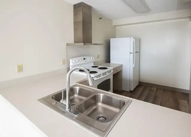 Photo of 1065 Kawaiahao St, Honolulu, HI 96814