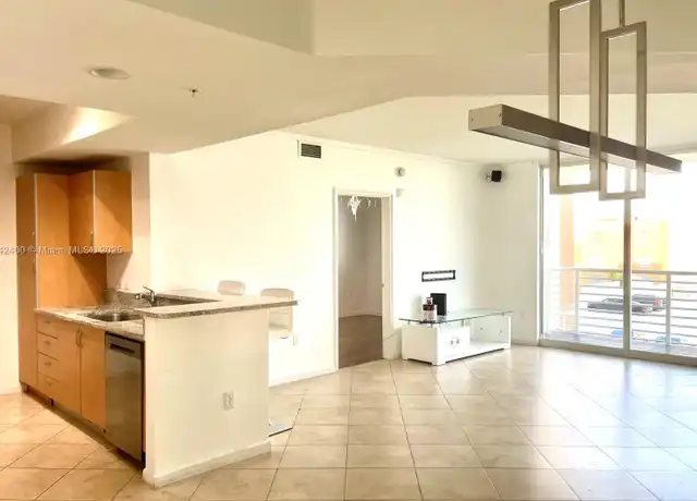 Property at 18800 NE 29th Ave #723, Miami, FL, 33180, 2 beds, 2 baths, [object Object]