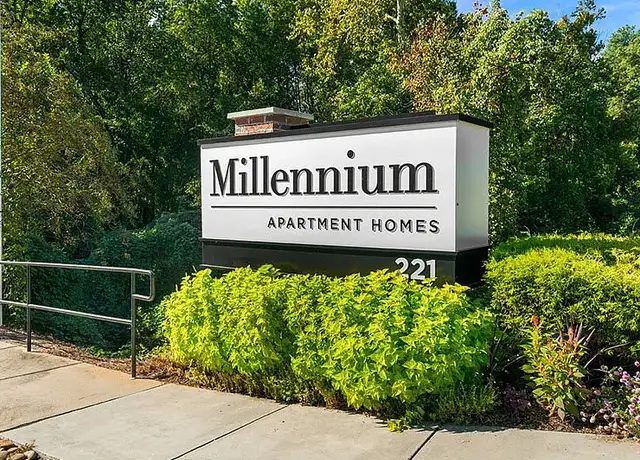 Photo of 221 Fairforest Way, Greenville, SC 29607