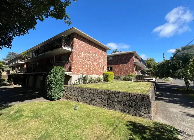 Property at Park Irving Apartments by Star Metro - 1925 NE 19th Ave, Portland, OR, 97212, 2 beds, 1 bath, [object Object]