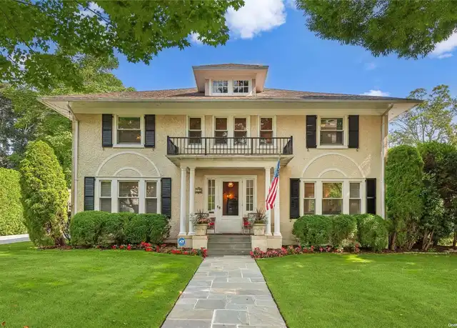 Property at 24 Jennings Ave, Southampton, NY, 11968, 3 beds, 5 baths, [object Object]