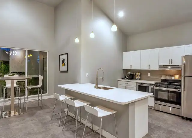 Property at Midtown Flats - 825 W Osborn Rd, Phoenix, AZ, 85013, 1 bed, 1 bath, [object Object]