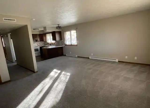 Property at 443 South St, Seward, NE, 68434, 2 beds, 1 bath, [object Object]