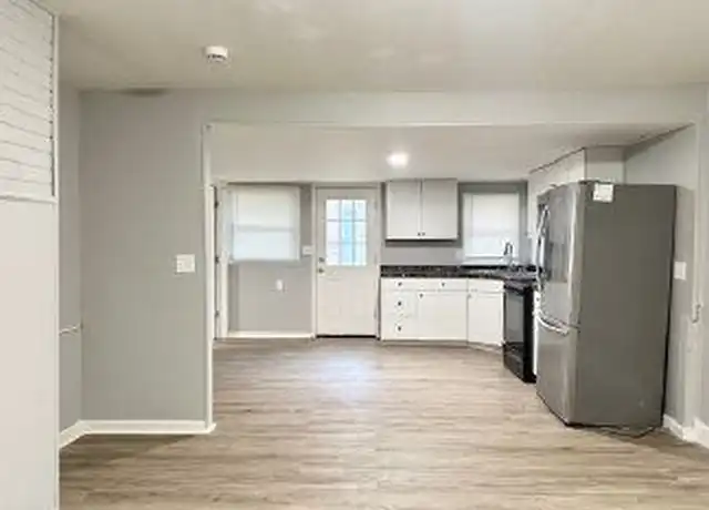Property at 674 5th Ave Unit 1R, Troy, NY, 12182, 2 beds, 1 bath, [object Object]