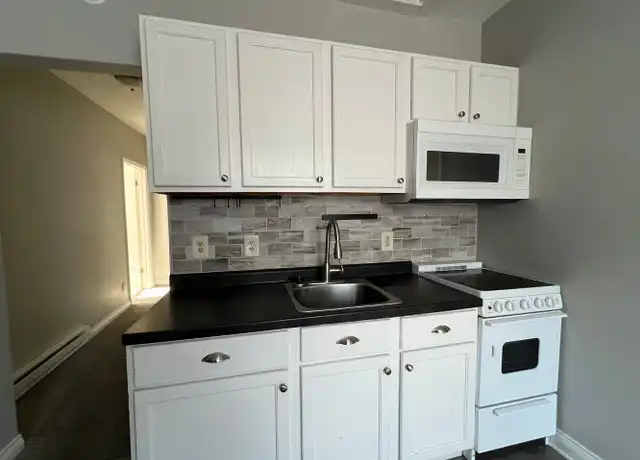 Property at 212 S Pershing Dr Unit 214, Muncie, IN, 47305, 3 beds, 2 baths, [object Object]