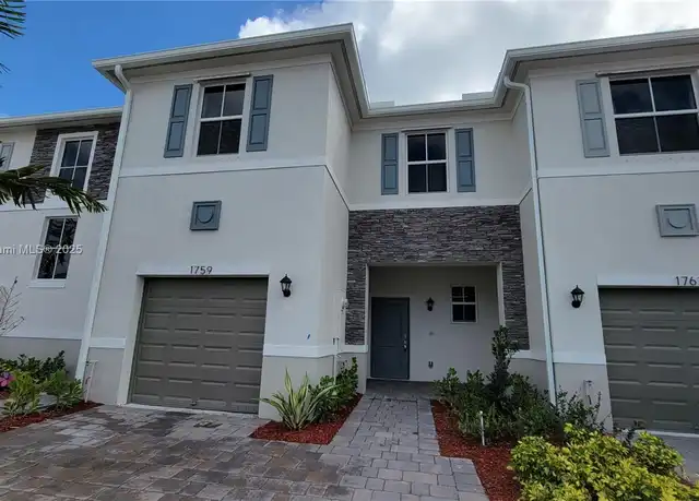 Property at 1759 SE 8th Ter, Homestead, FL, 33034, 3 beds, 2.5 baths, [object Object]