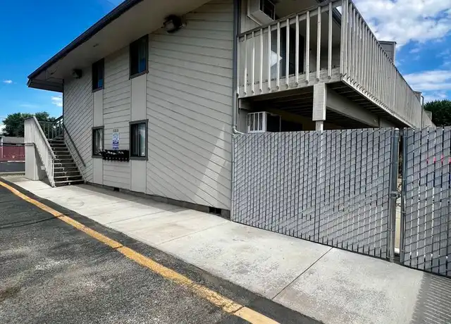 Property at 1215 S 16th Ave Unit 8, Yakima, WA, 98902, 2 beds, 1 bath, [object Object]