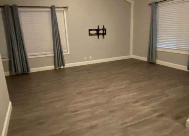 Photo of 17030 Pine Way, Morgan Hill, CA 95037